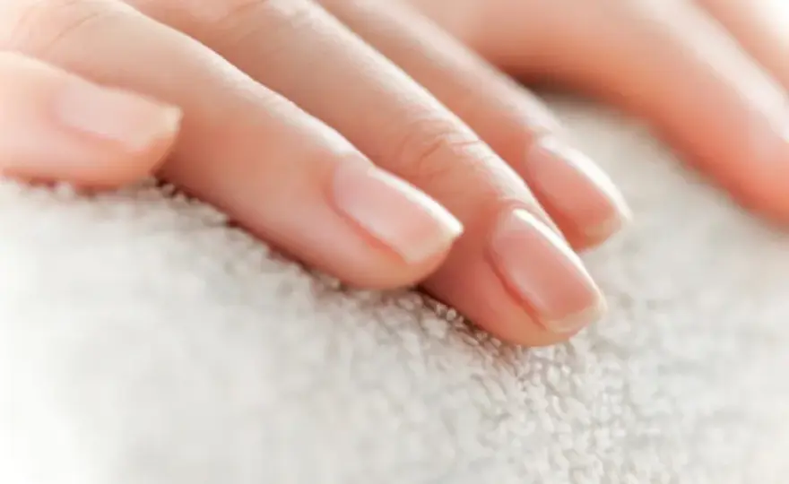 Co to jest manicure japoński i jakie ma korzyści dla paznokci